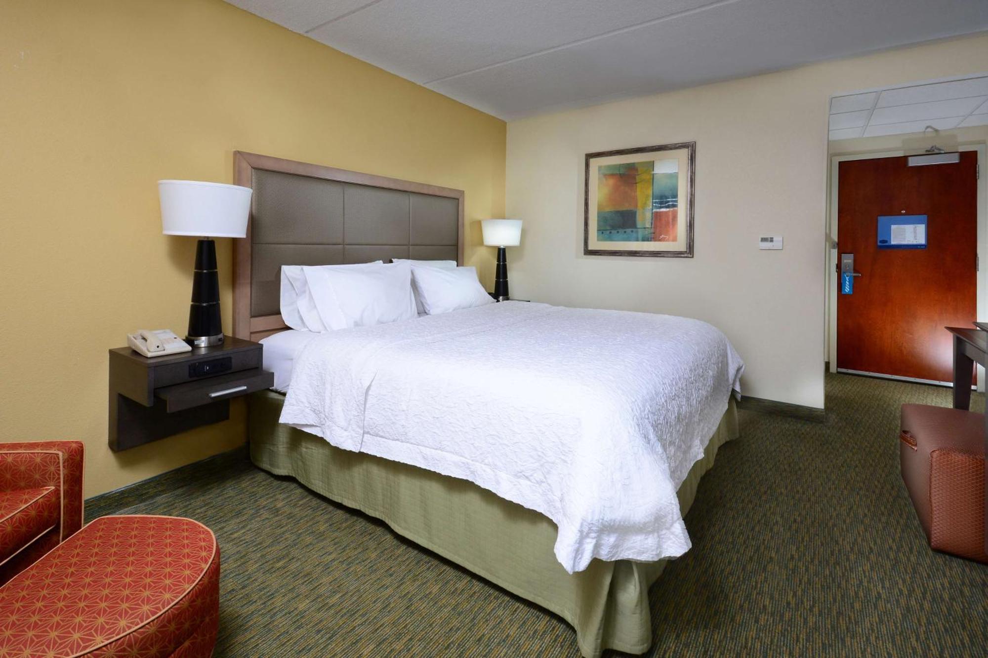 Hampton Inn Raleigh/Town Of Вейк Форест Екстер'єр фото