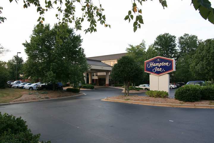 Hampton Inn Raleigh/Town Of Вейк Форест Екстер'єр фото
